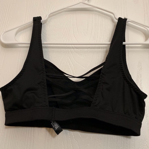 Victoria secret sports bra - Picture 4 of 4